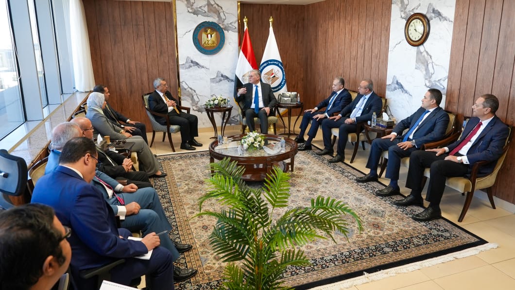 وزير البترول يستقبل هيئة مكتب لجنة الطاقة والبيئة والقوى العاملة بمجلس الشيوخ برئاسة المهندس أسامة كمال