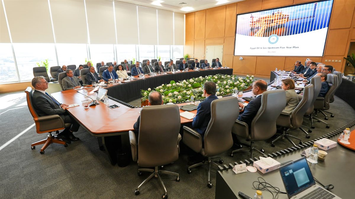 وزير البترول والثروة المعدنية يناقش الخطة الجديدة للإستكشاف والإنتاج مع رؤساء الشركات العالمية العاملة في مصر