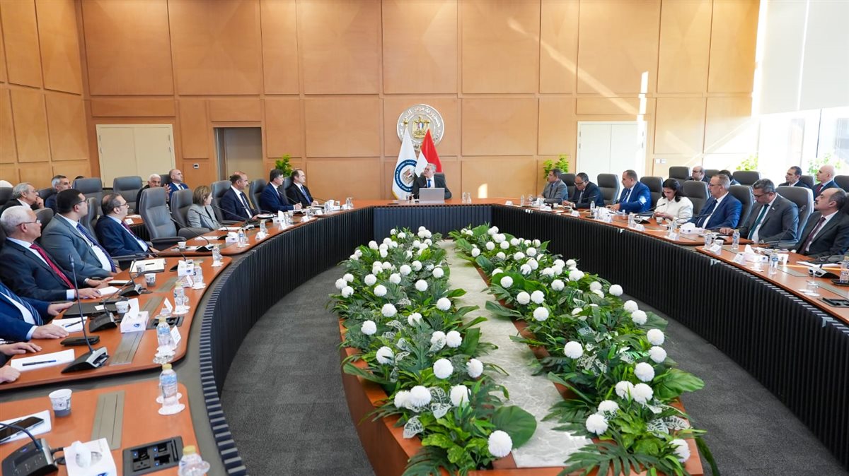 وزير البترول والثروة المعدنية يناقش الخطة الجديدة للإستكشاف والإنتاج مع رؤساء الشركات العالمية العاملة في مصر