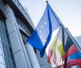 الاتحاد الأوروبي يقر قرضاً بقيمة 90 مليار يورو لأوكرانيا بدون فوائد