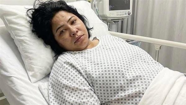 مرض <strong>شيرين عبد الوهاب</strong>