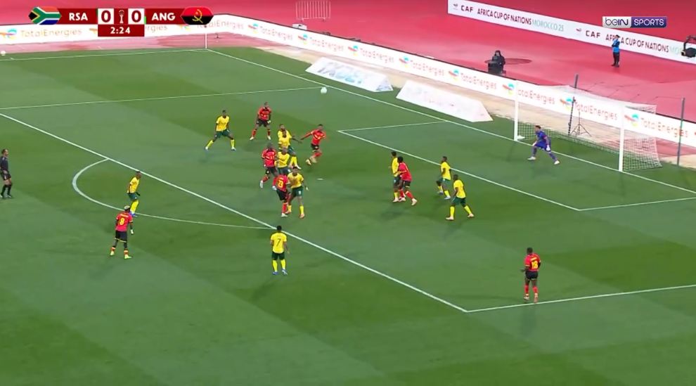 إرتباك دفاع جنوب إفريقيا في الكرات الثابتة