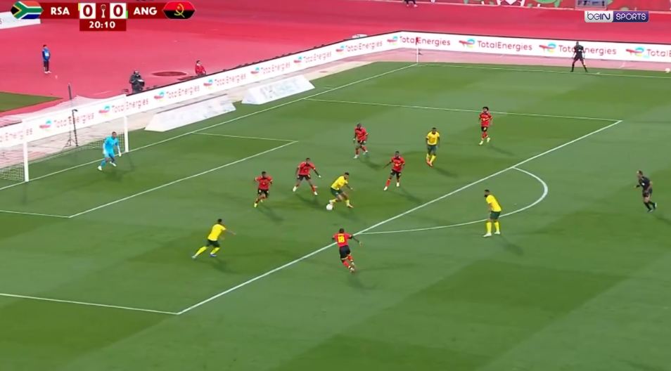 الكرات العرضية سلاح قوي لمنتخب جنوب إفريقيا