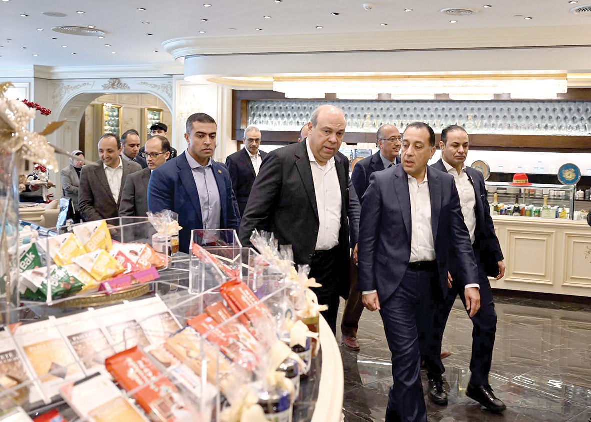 مدبولى يتفقد الأسواق الحرة ومنطقة الخدمات&nbsp;