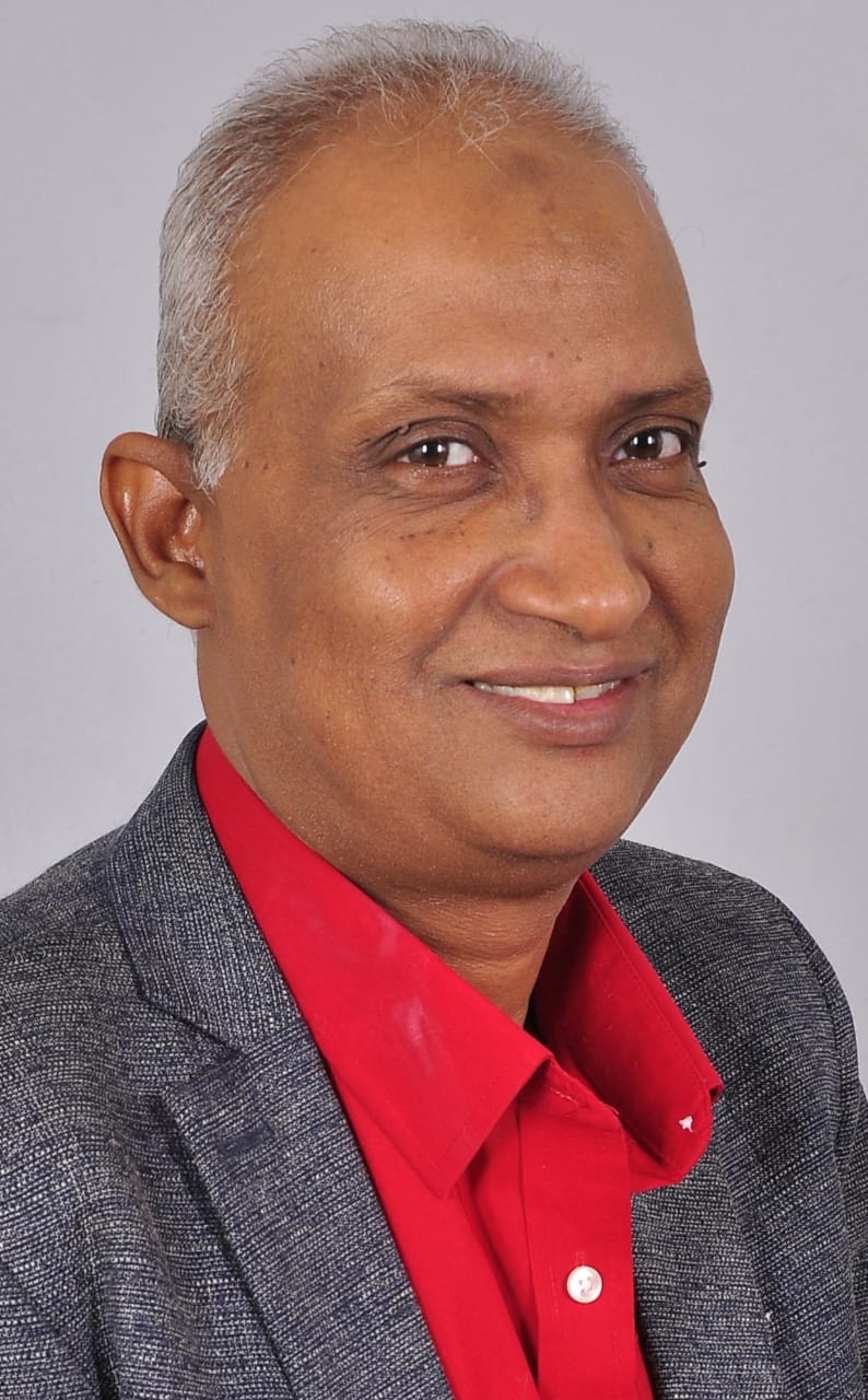 الكاتب بكري عبدالحميد&nbsp;