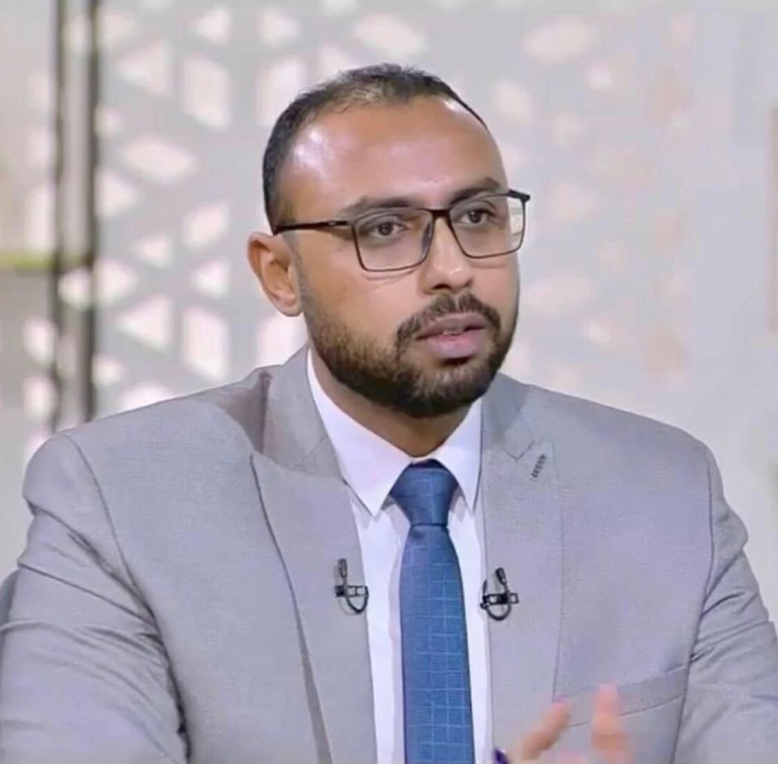 الدكتور على الادريسى