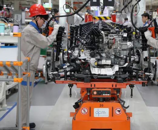 نشاط المصانع في الصين ينهي تراجعا قياسيا بفضل التخزين قبل العطلات