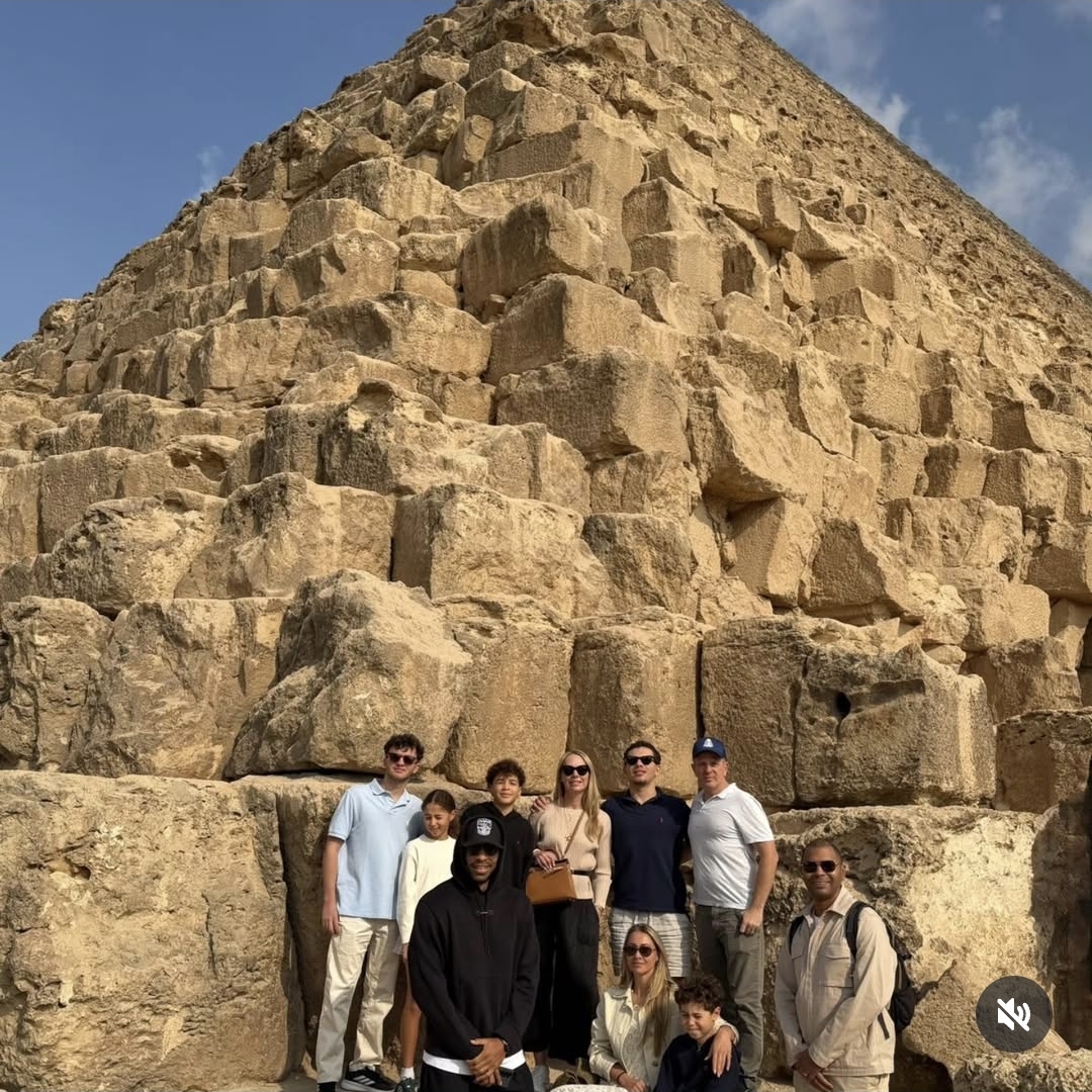 هنري وعائلته