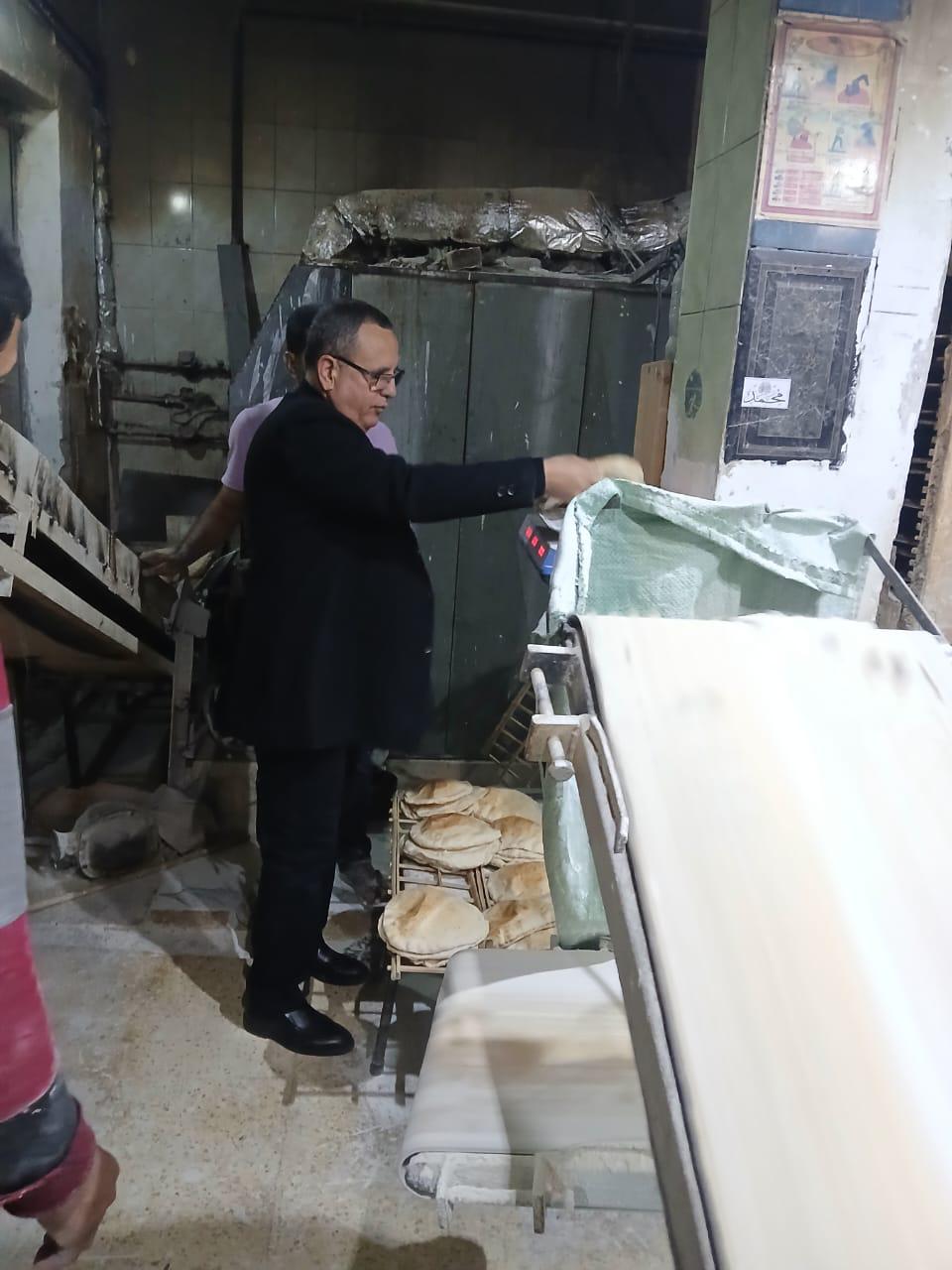 متابعة أحد المخابز