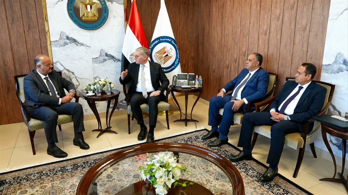 خلال لقاء وزير البترول.. 