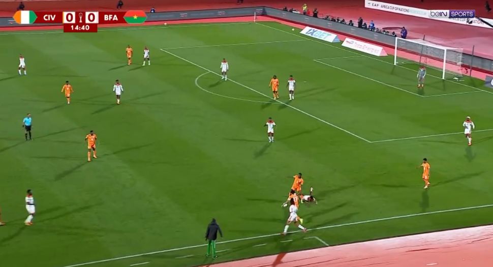 ضغط قوي لافتكاك الكرة