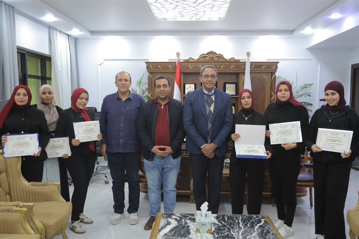 جانب من المكرمين