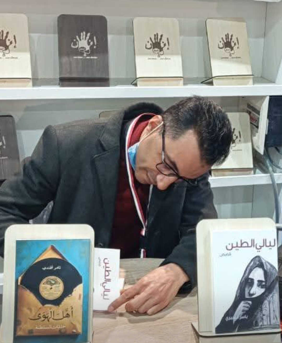 ليالي الطين احد اعمال الكاتب ياسر الغبيري&nbsp;