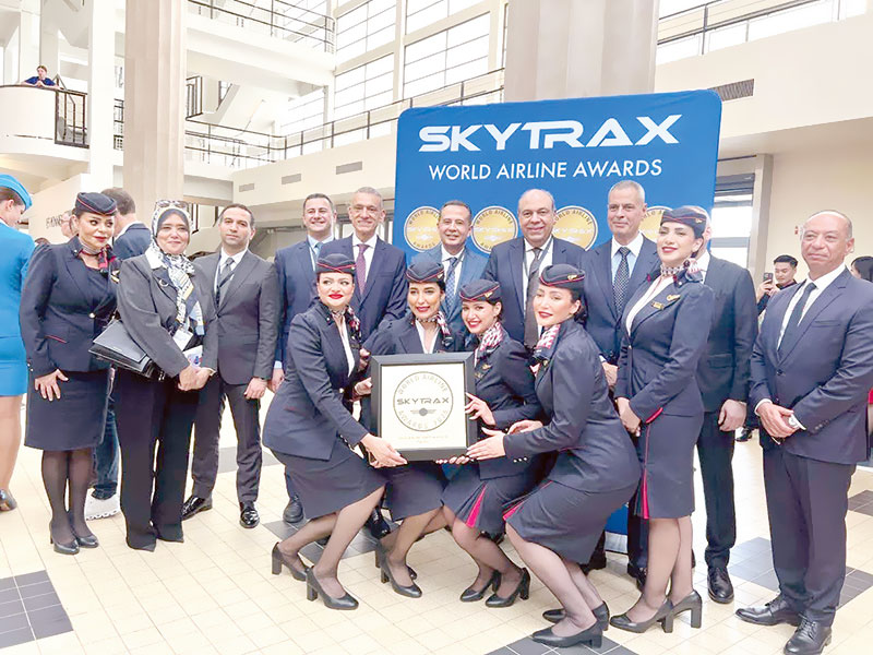 مصر للطيران تعلن العودة بقوة وسكاى تراكس تؤكد تفوق الناقل الوطنى 