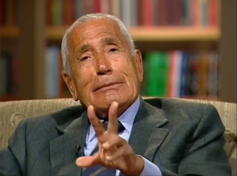 محمد حسنين هيكل يحكي الواقعة