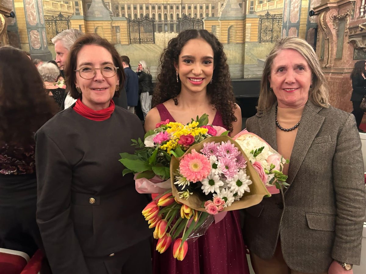 Messenger_creation_E366570D-A7BA-4D4F-B93C-E1EFBFA3D5F1