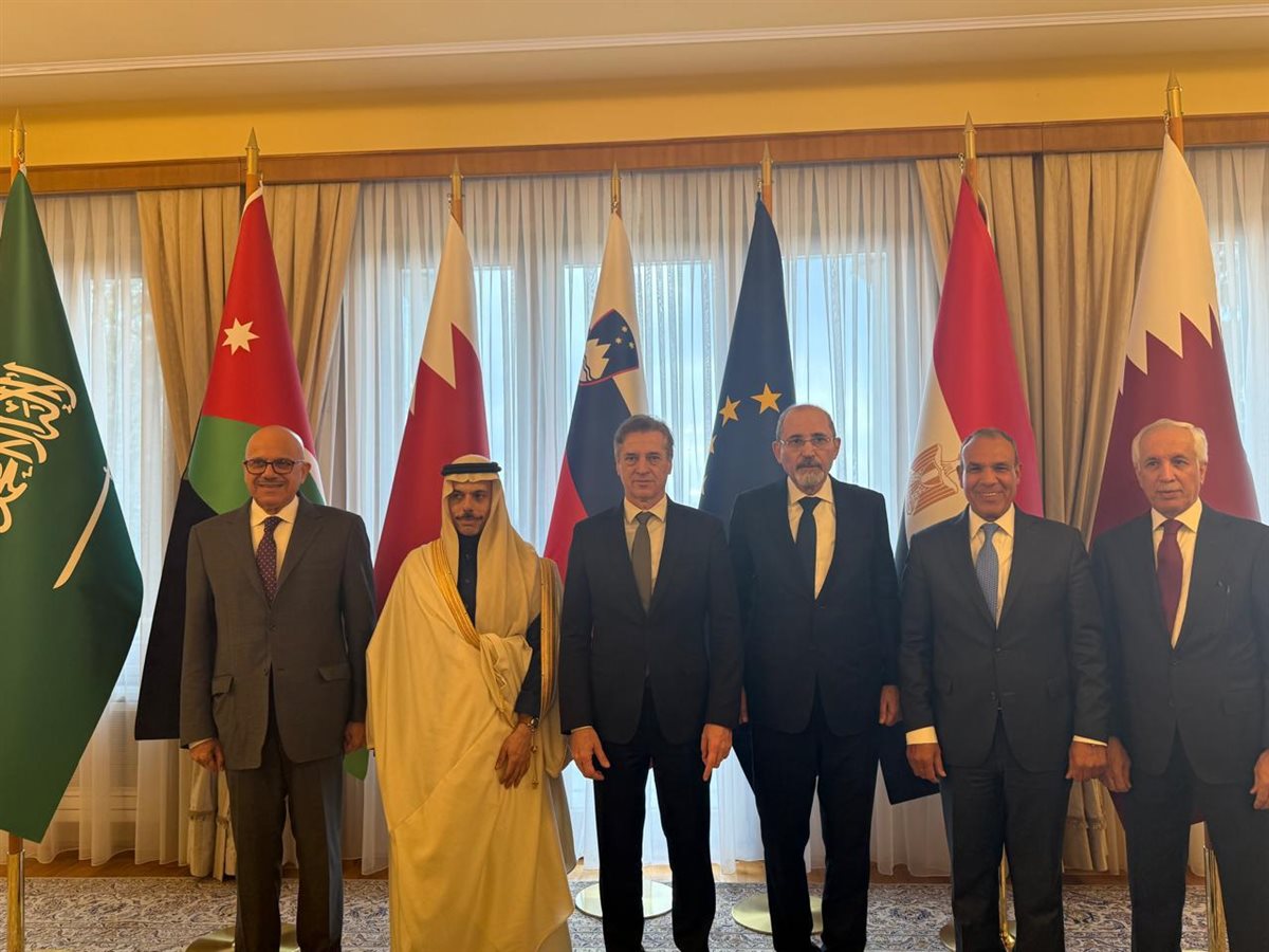 dd47e585-6185-48b9-9c53-f1b5ccb22391 (1)