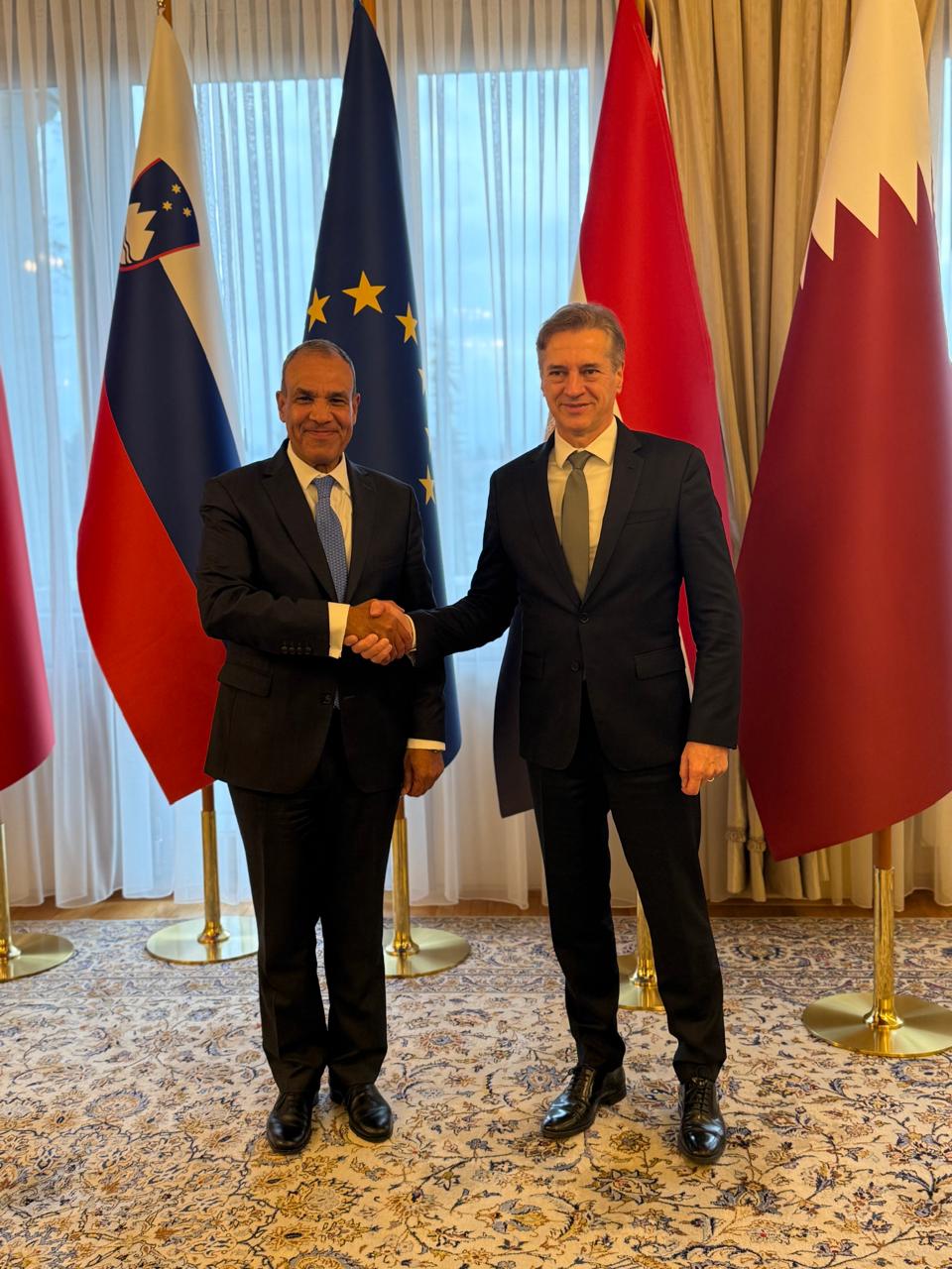 2ffddc50-45c1-4ffa-b8a8-619d79025dd4