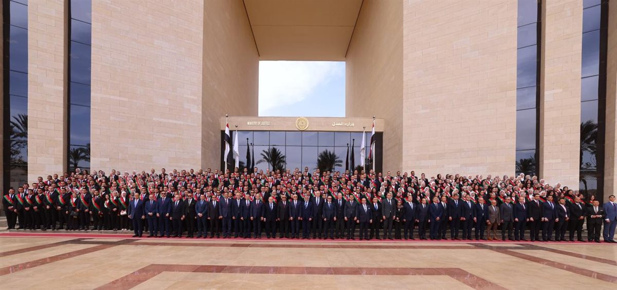 أعضاء النيابة الإدارية وهيئة قضايا الدولة