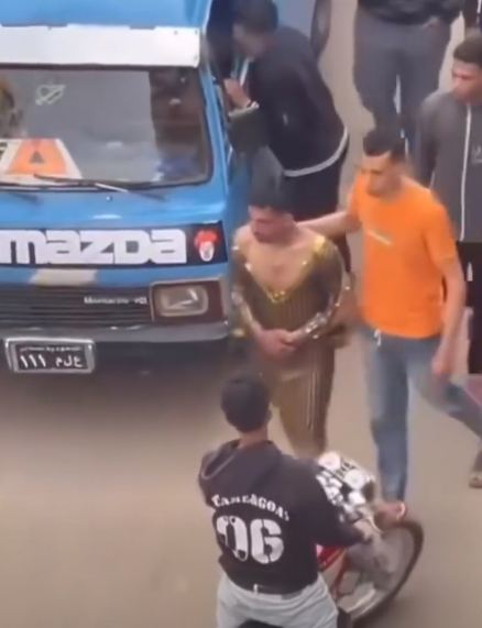 إجبار شاب على ارتداء بدلة رقص في القليوبية