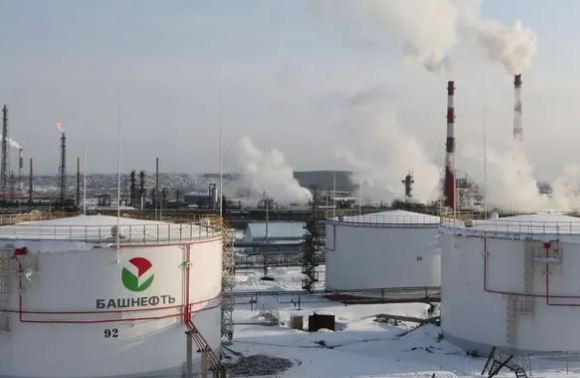 هجوم أوكراني جديد على منشأة نفطية في روسيا