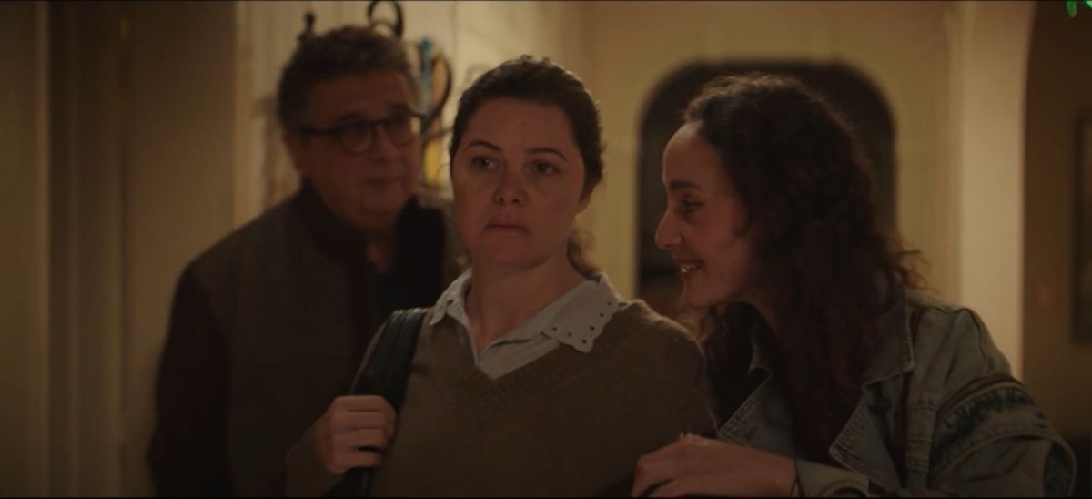 يسرا اللوزي