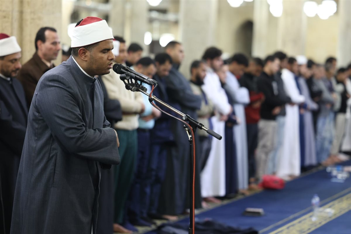 الأزهر يقدِّم الطالب أحمد زكي فوزي لإمامة المصلين في الليلة الرابعة من رمضان