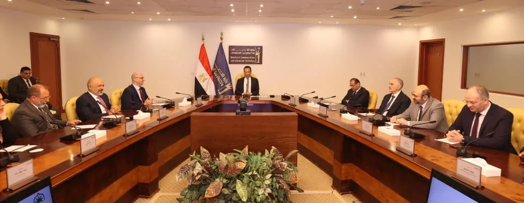 توقيع اتفاقيات لضخ استثمارات في قطاع الاتصالات