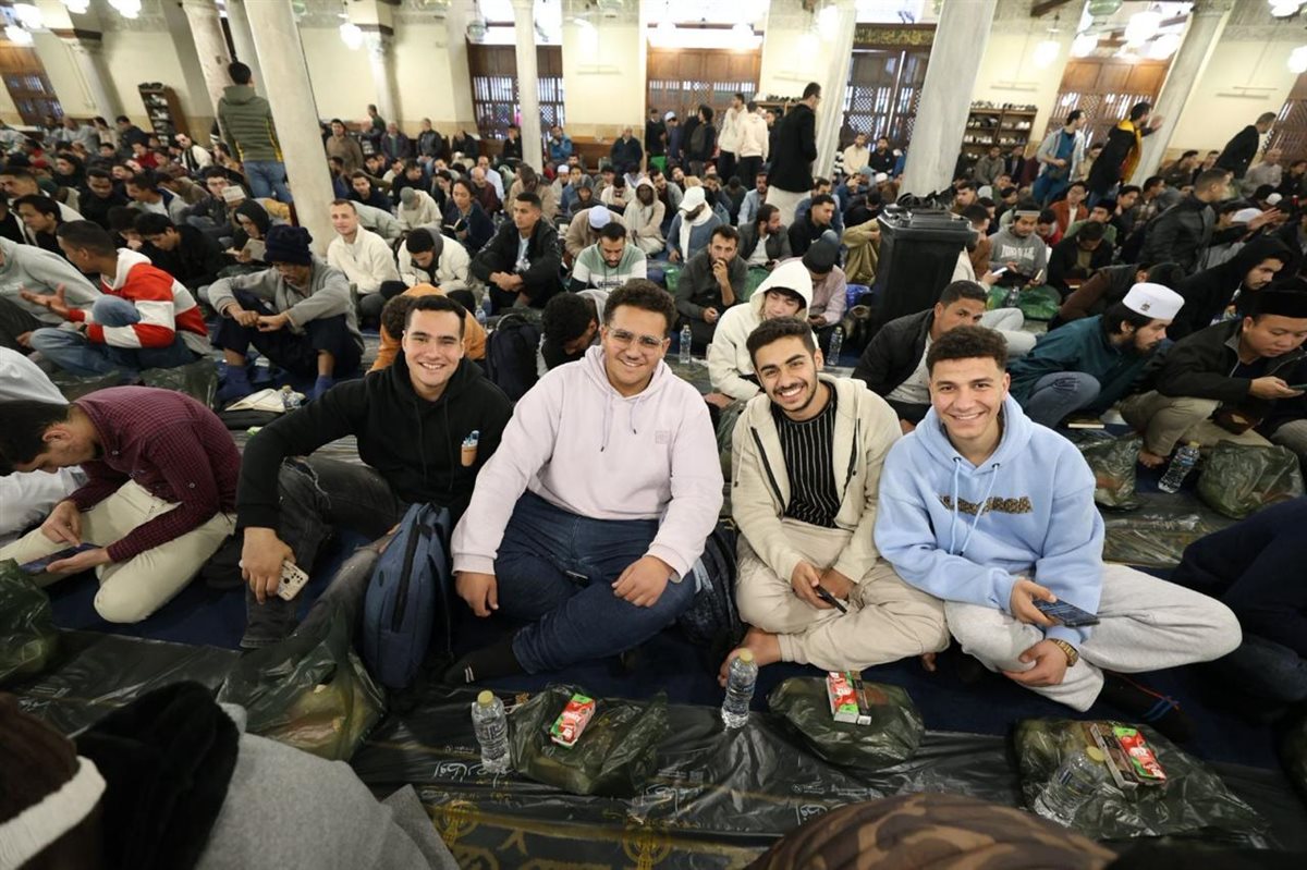الإفطار الجماعي بالجامع الأزهر
