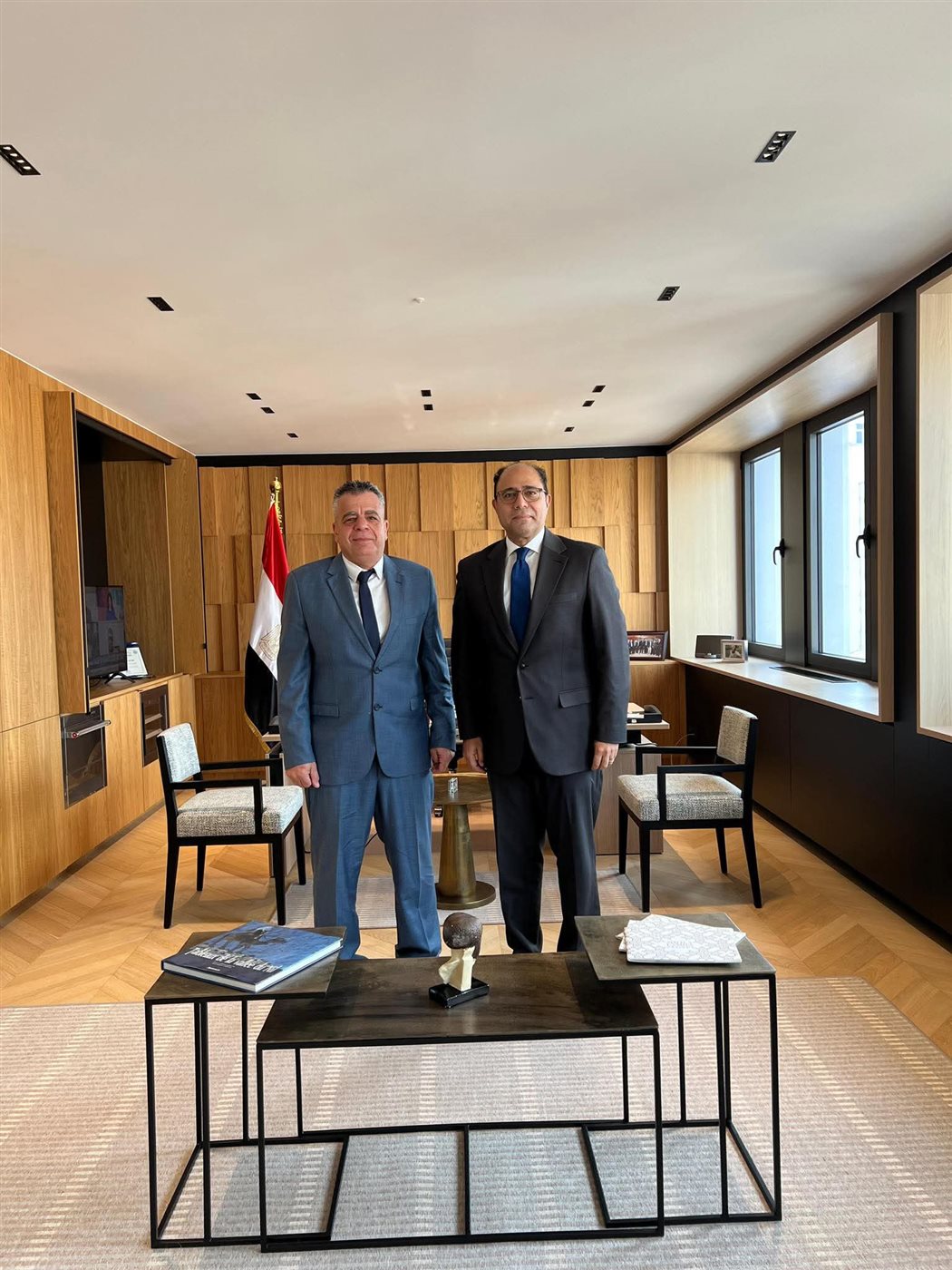 السفير أحمد أبو زيد والاستاذ ايمن علام