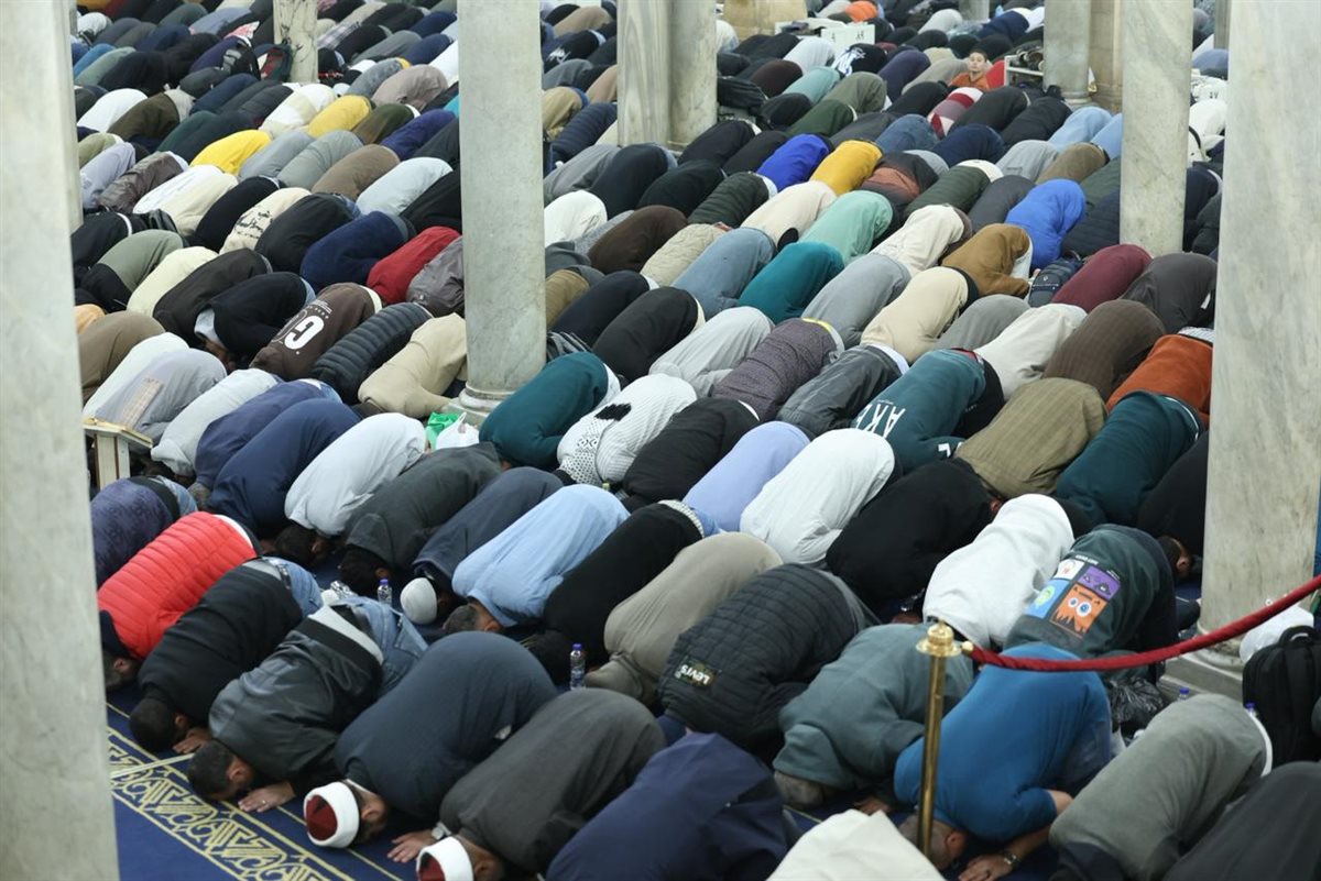 &nbsp;صلاتي العشاء والتراويح في الأزهر