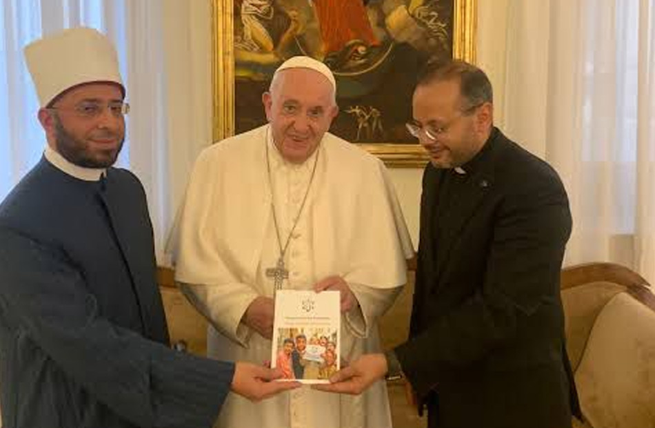 رسالة تهنئة من الفاتيكان للأوقاف