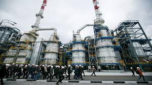 اتساع كبير في الفارق بين سعر الوقود المكرر وسعر الخام