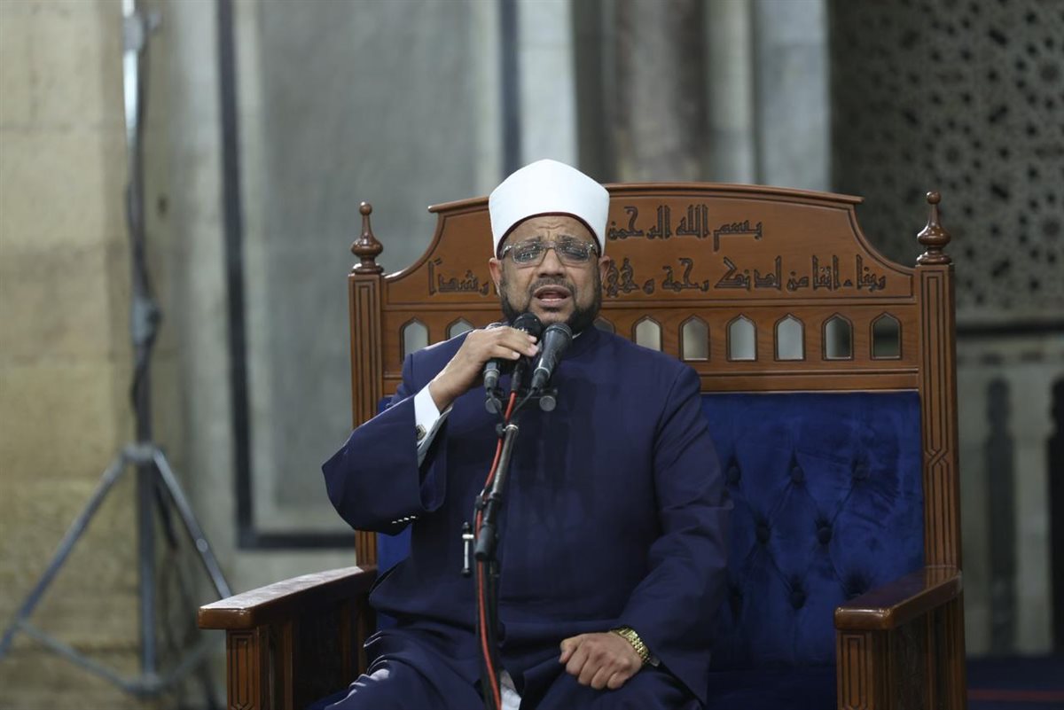 أمين البحوث الإسلامية في درس التراويح بالجامع الأزهر: قيام الليل طريق تزكية النفوس