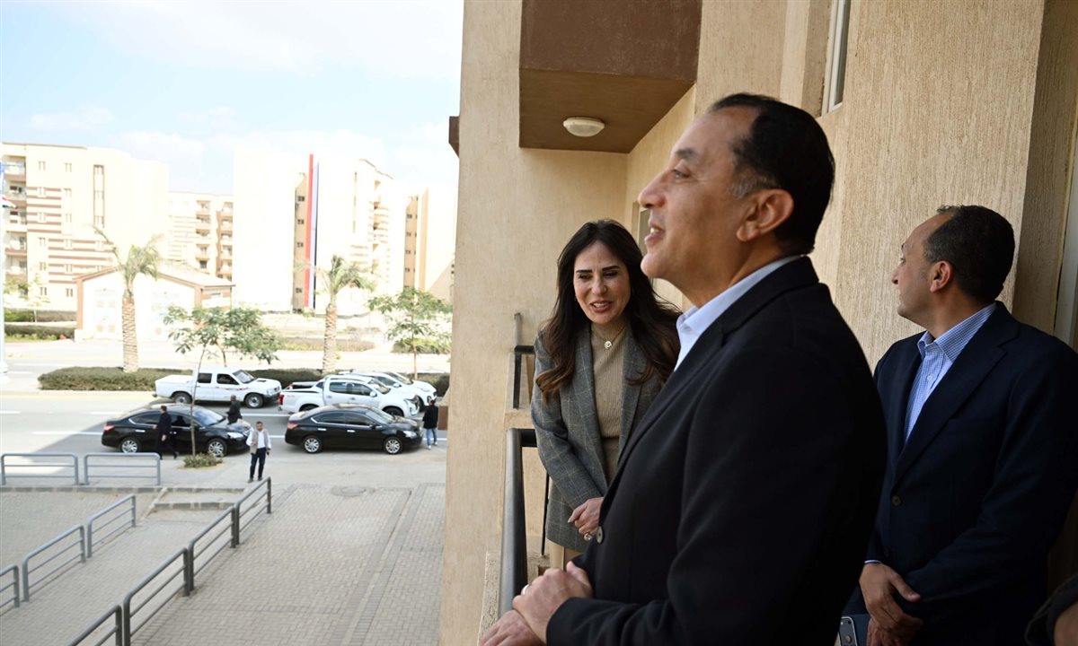 مدبولي يتفقد المشروعات السكنية والخدمية بحدائق العاصمة