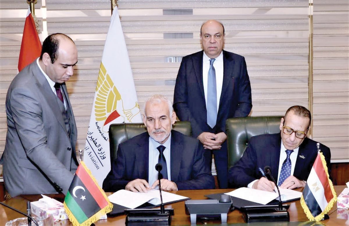 وزير الطيران يشهد توقيع مذكرة تفاهم بين سلطة الطيران المدنى المصرية ومصلحة الطيران المدنى الليبية