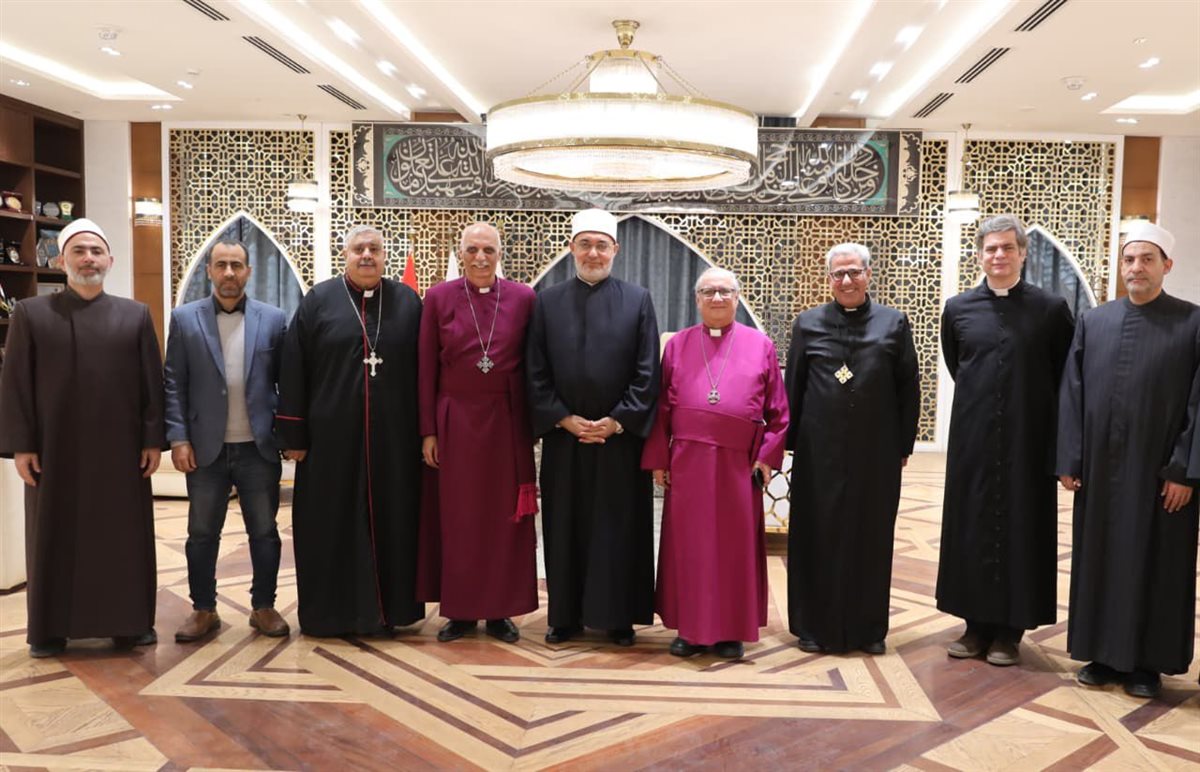مفتي الجمهورية يستقبل وفد الكنيسة الأسقفية لتقديم التهنئة بعيد الفطر