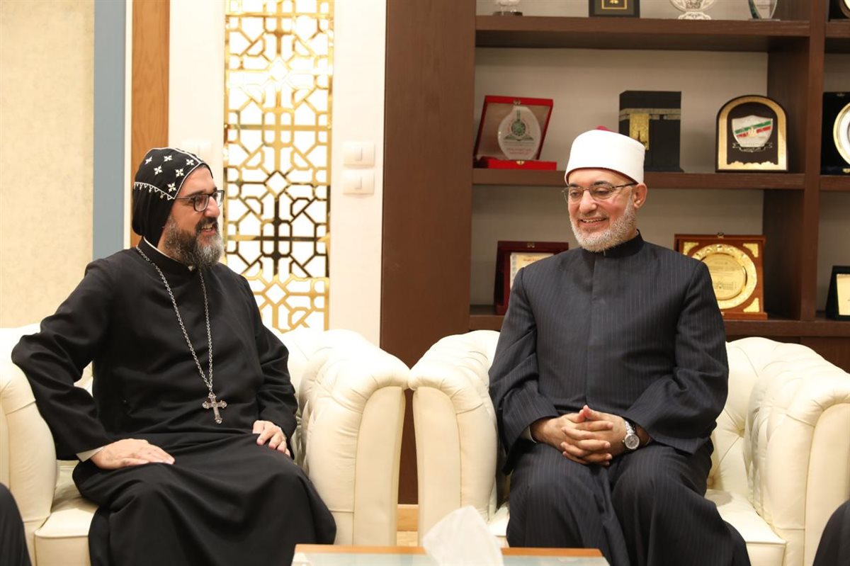 مفتي الجمهورية يستقبل وفدًا من الكنيسة السريانية الأرثوذكسية للتهنئة بعيد الفطر