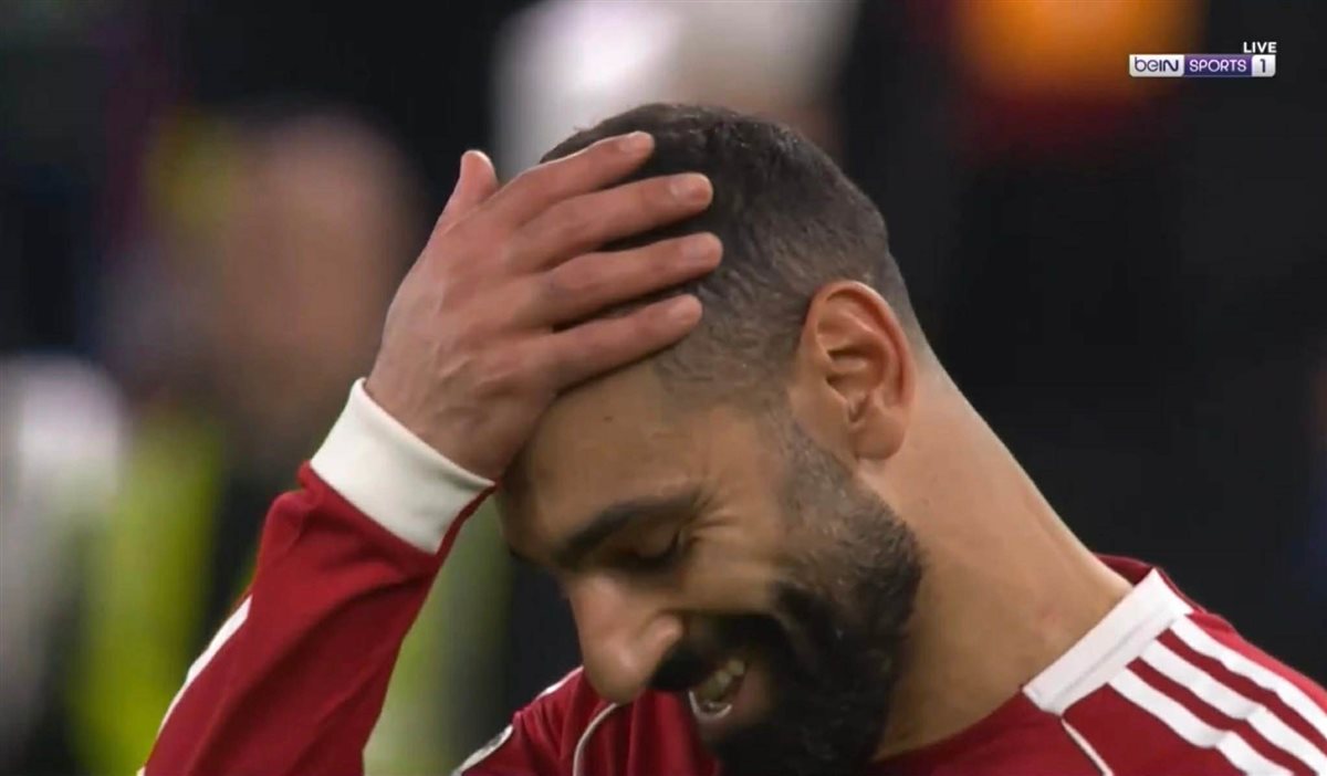 رد فعل محمد صلاح بعد إهدار ركلة الجزاء أمام جالاتا سراي