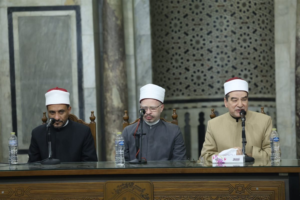 ملتقى الأزهر بعد صلاة التراويح يناقش آداب العيد في الإسلام