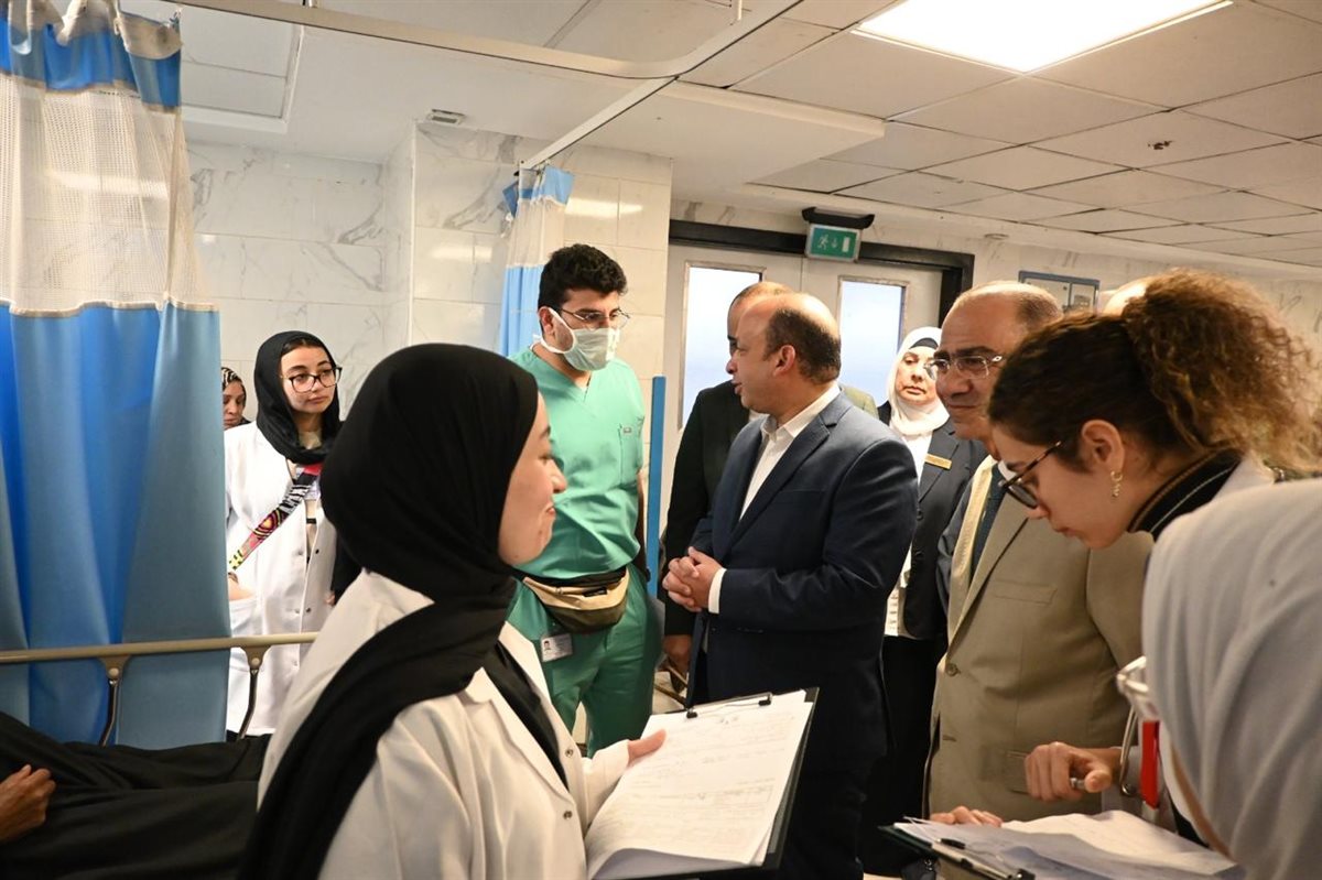 عميد قصر العيني في مستشفى الطوارئ&nbsp;