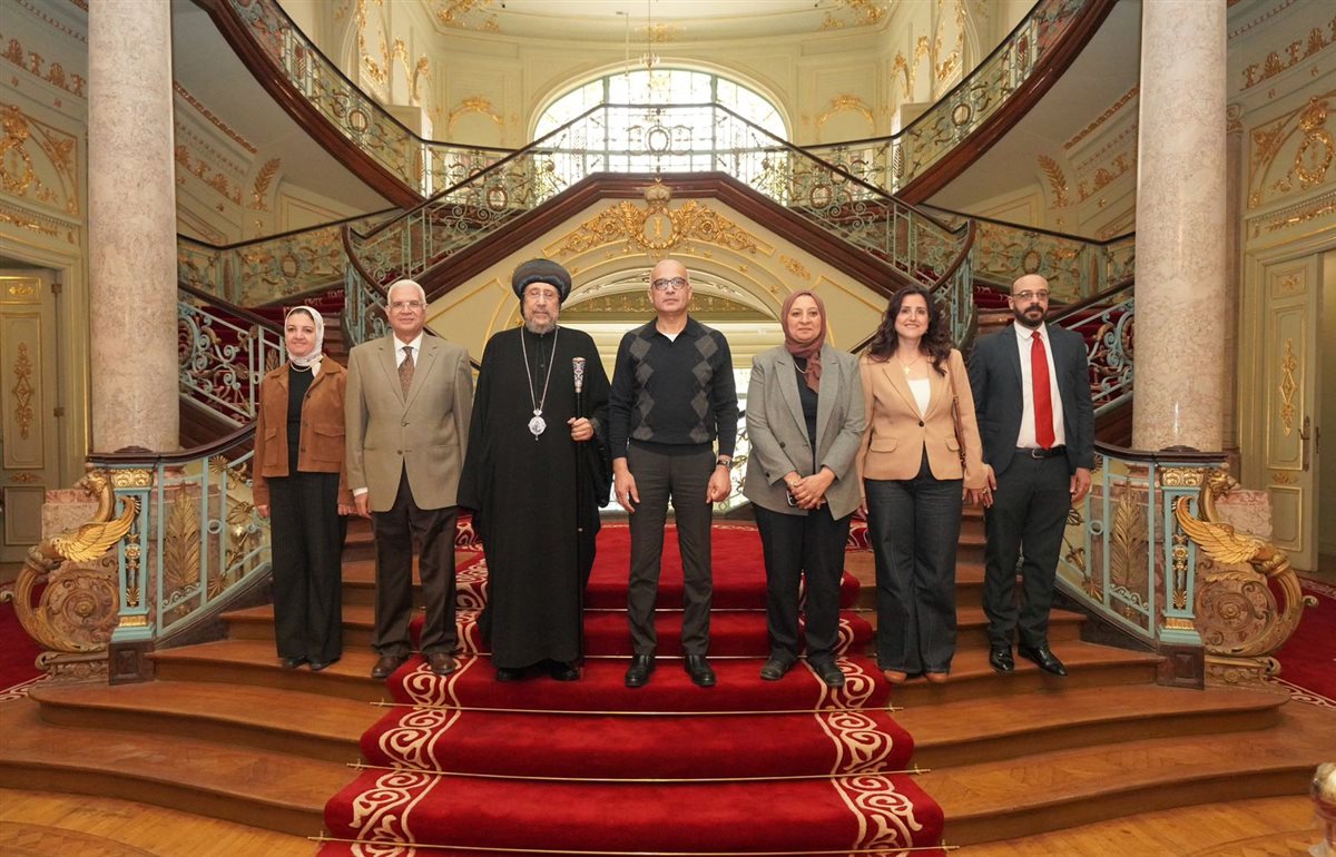 زيارة الأنبا إرميا لرئيس جامعة عين شمس&nbsp;