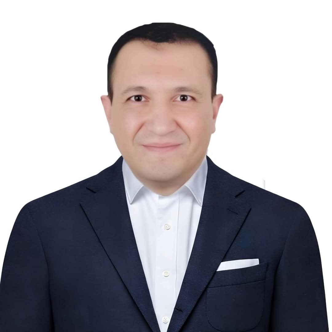 أحمد الصادق رئيس مصلحة الضرائب العقارية