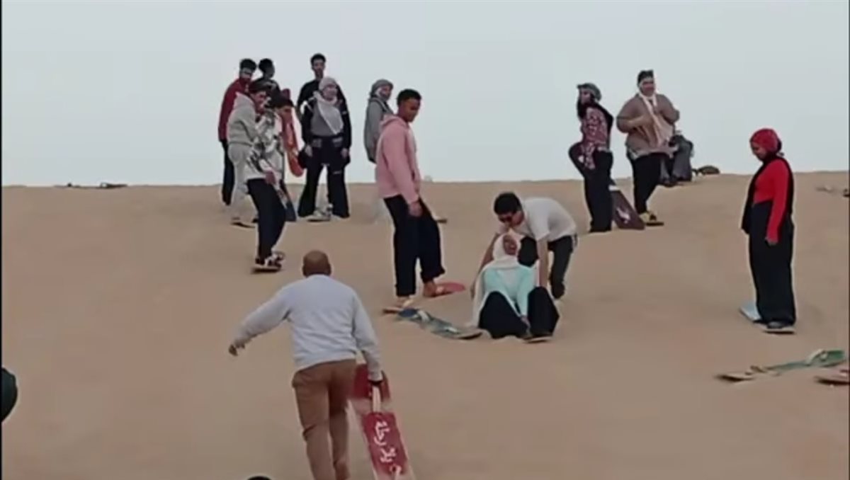 التزحلق على الرمال بوادي الريان