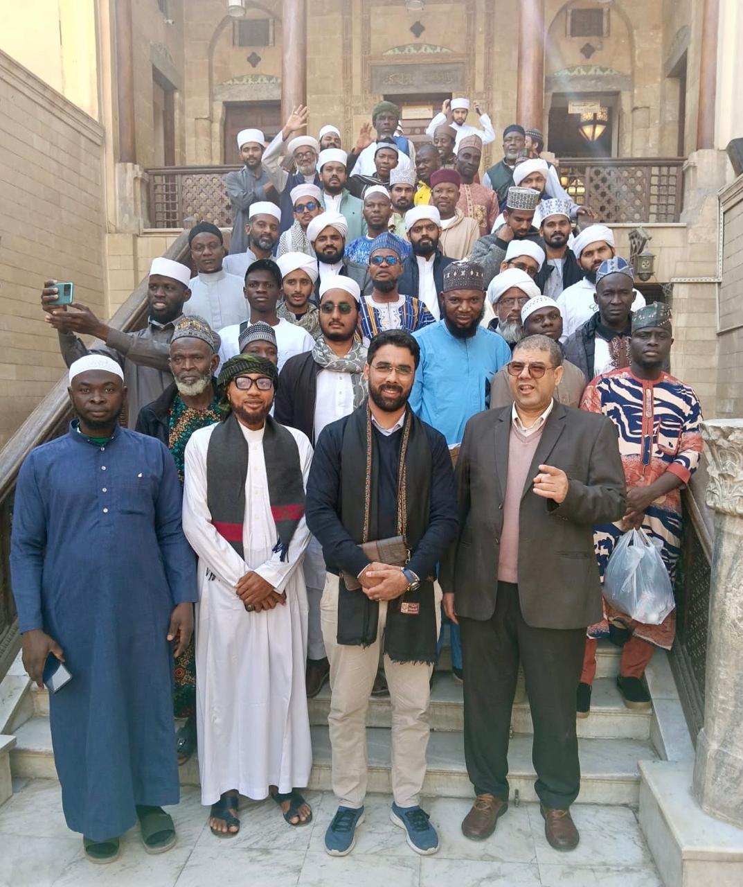 أكاديمية الأزهر في زيارات ميدانية للدعاة الوافدين بين الجامع الأزهر ومعالم الفسطاط