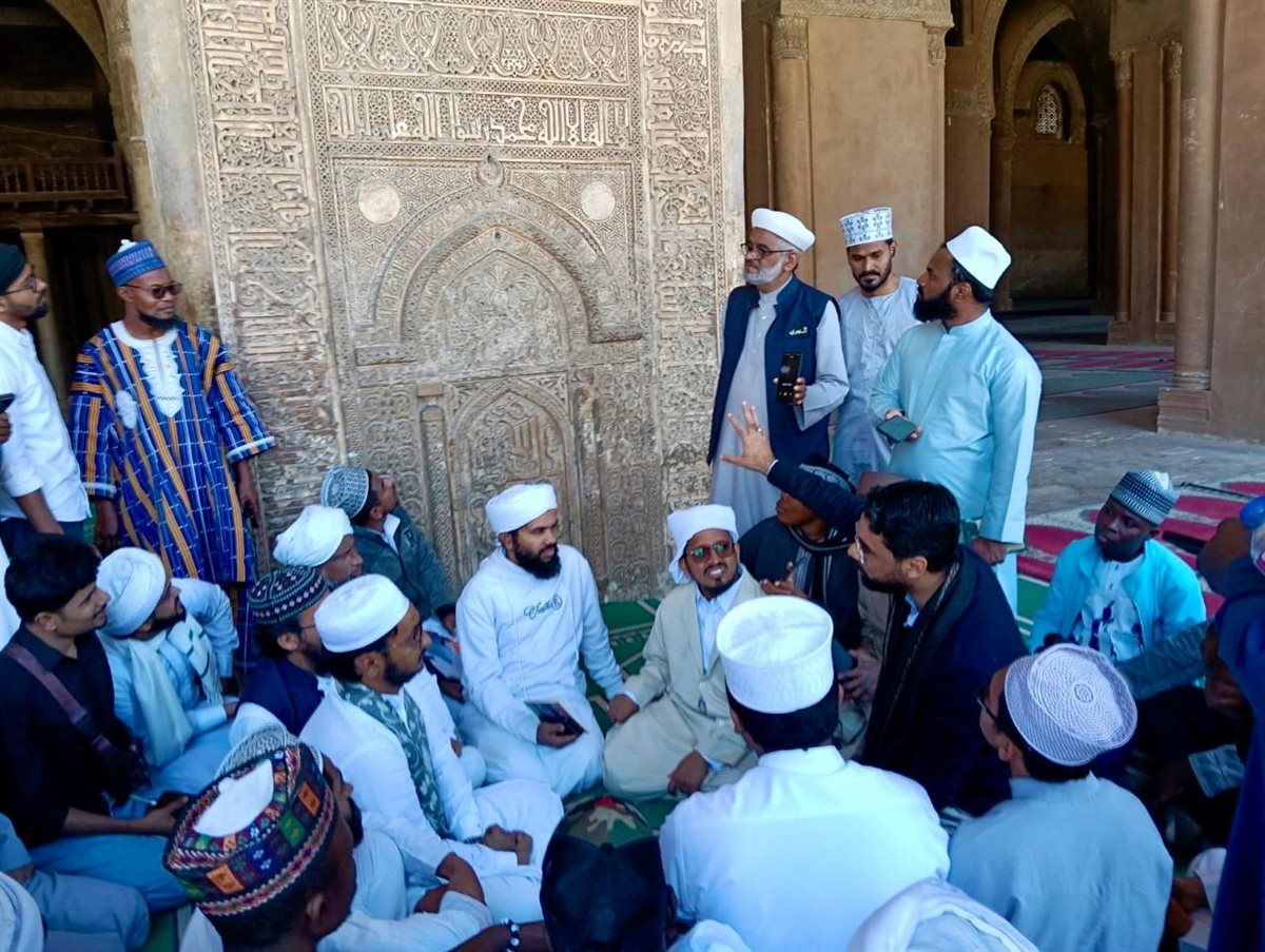 أكاديمية الأزهر في زيارات ميدانية للدعاة الوافدين بين الجامع الأزهر ومعالم الفسطاط