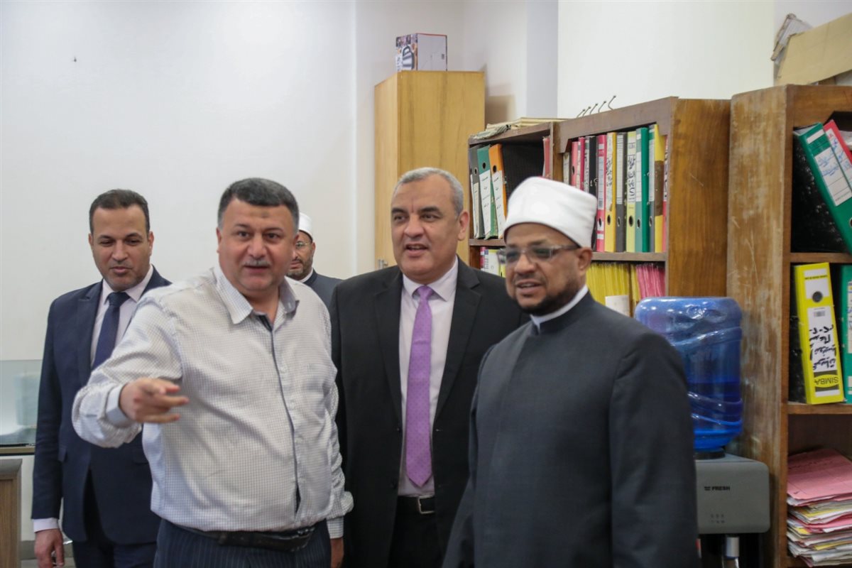 أمين البحوث الإسلامية يتفقد إدارات المجمع لمتابعة سير العمل بعد إجازة العيد
