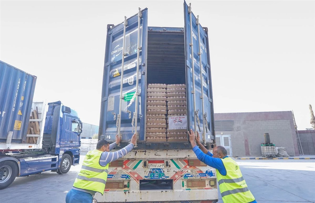 مساعدات إنسانية كبرى إلى لبنان بمشاركة «بيت الزكاة والصدقات»