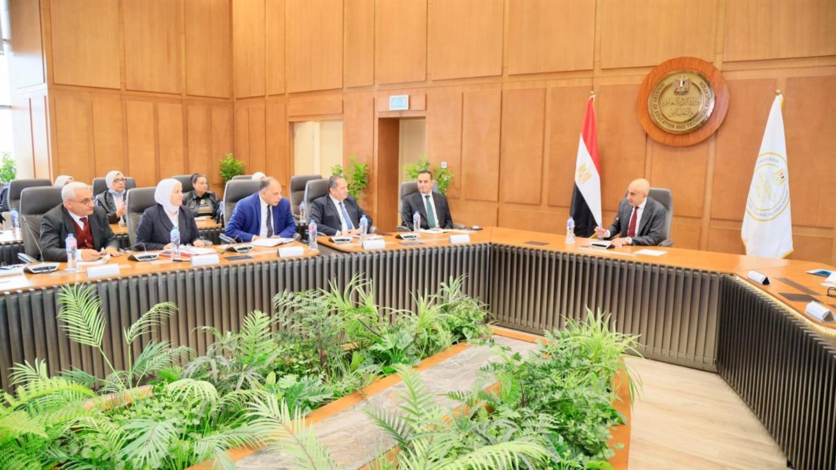اجتماع وزير التربية والتعليم&nbsp;
