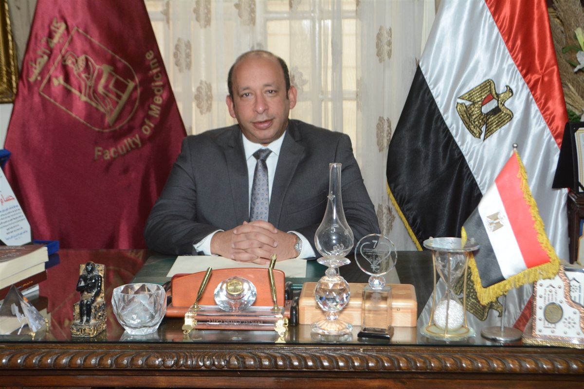 حسام صلاح عميد طب قصر العيني